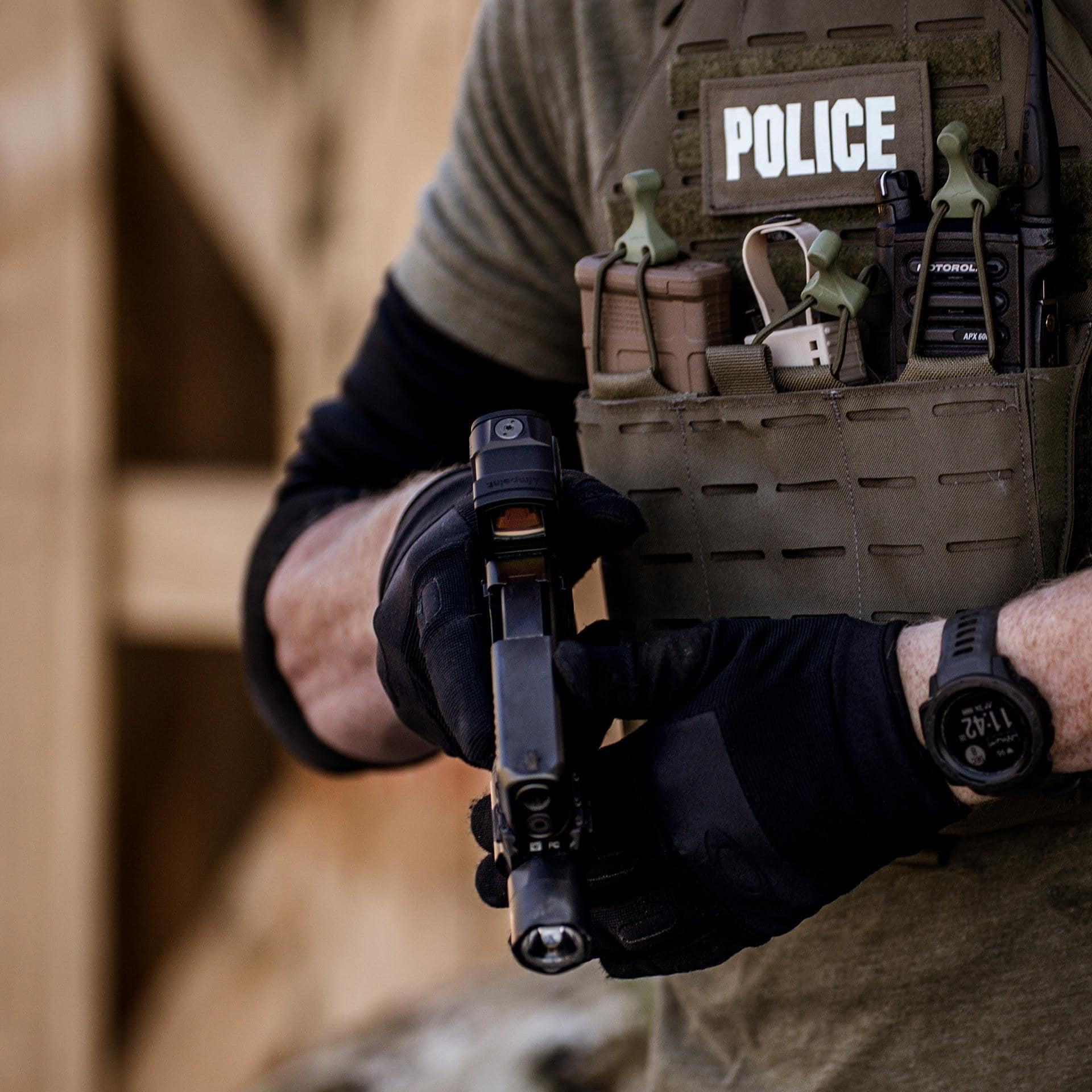 200691-Acro-p-2-Aimpoint-BWMDAY2-170-Ed-1920x1920px-150dpi_clipped_rev_1 Aimpoint <br><b>Acro P-2</b><br>3.5 MOA | Schwarz 6