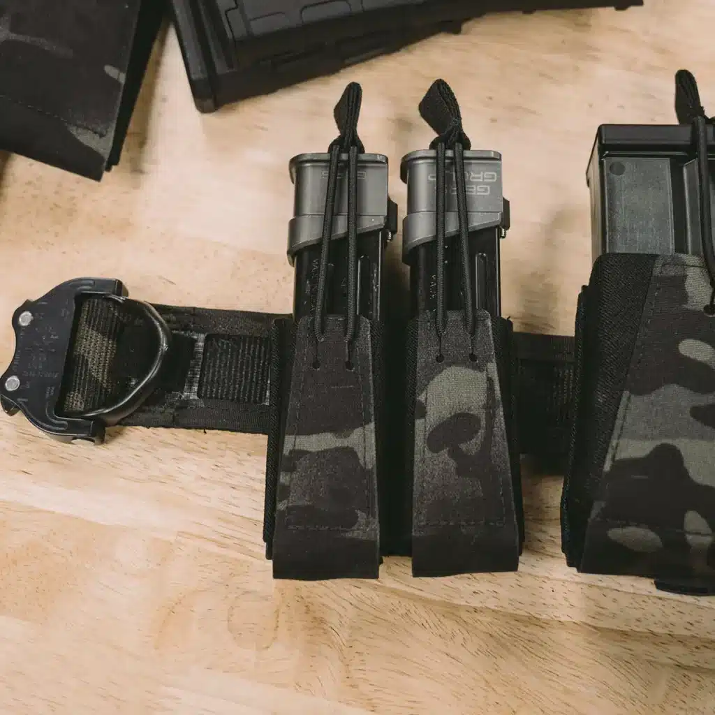 GBRS GROUP Double Pistol Magazine Pouch - Bungee Retention GBRS GROUP Double Pistol Magazine Pouch - Bungee Retention