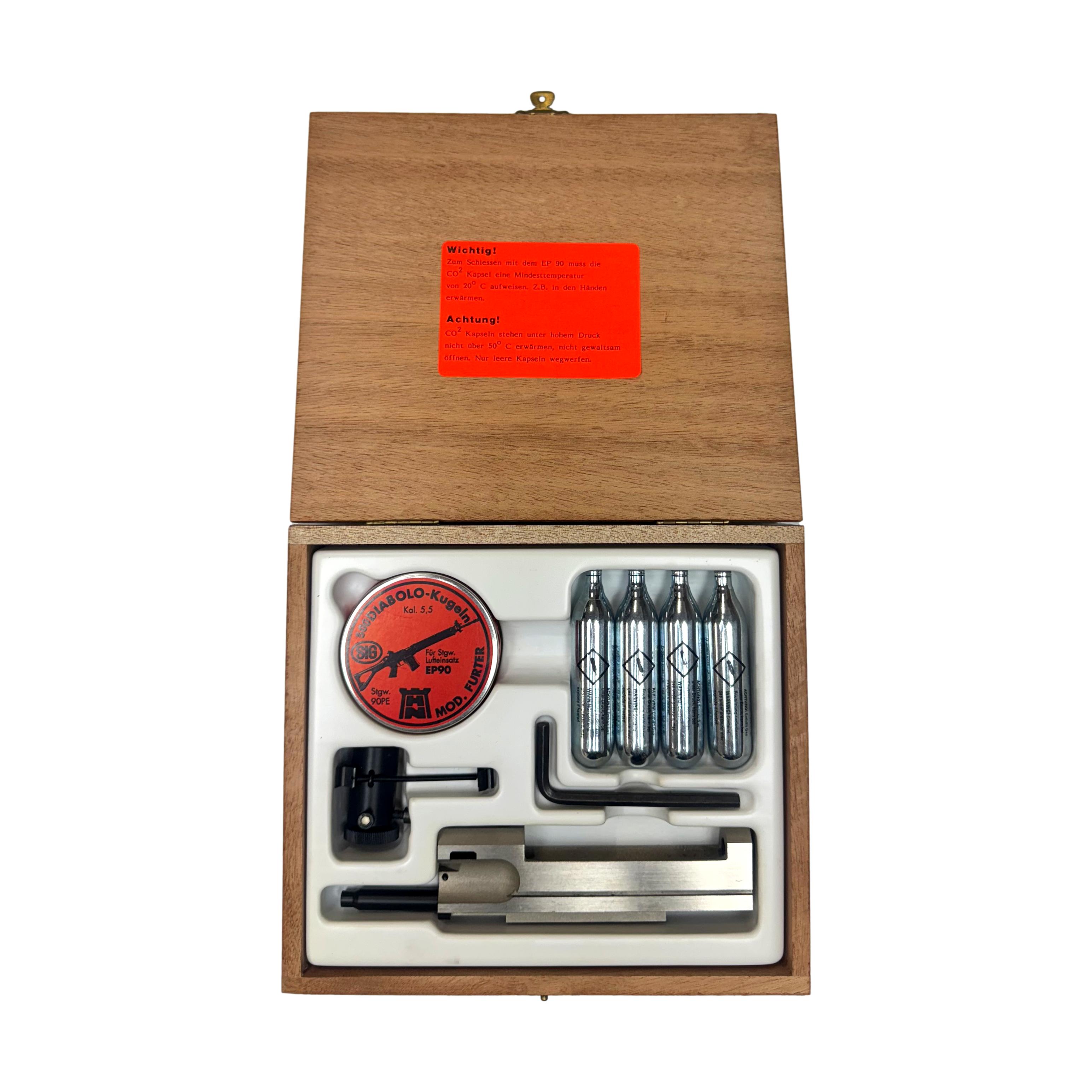 Furter Trainingssystem EP90 zu Stgw90, Kal. 5.5mm Furter Trainingssystem EP90 zu Stgw90, Kal. 5.5mm