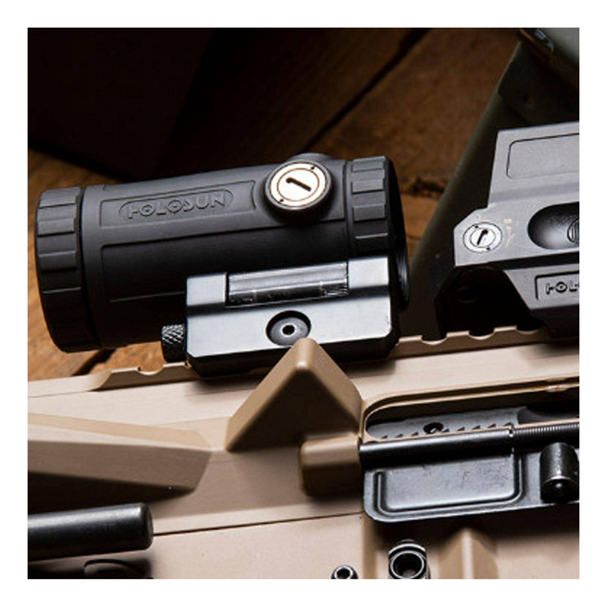 e6c2b0fed856966b5a070d29e5eeeabb_1920x1920_clipped_rev_1 Holosun <br><b>HM3XT Elite Magnifier</b><br> 1-3 Fach Vergrösserung 6