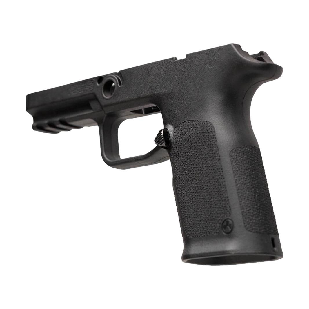 mag1364-blk_magpul_ehg_sg9_grip_sig_p320_full_size_03_1_clipped_rev_1 Magpul <br><b>EHG™ SG9™ Grip – SIG P320™ </b><br> Full Size | 2